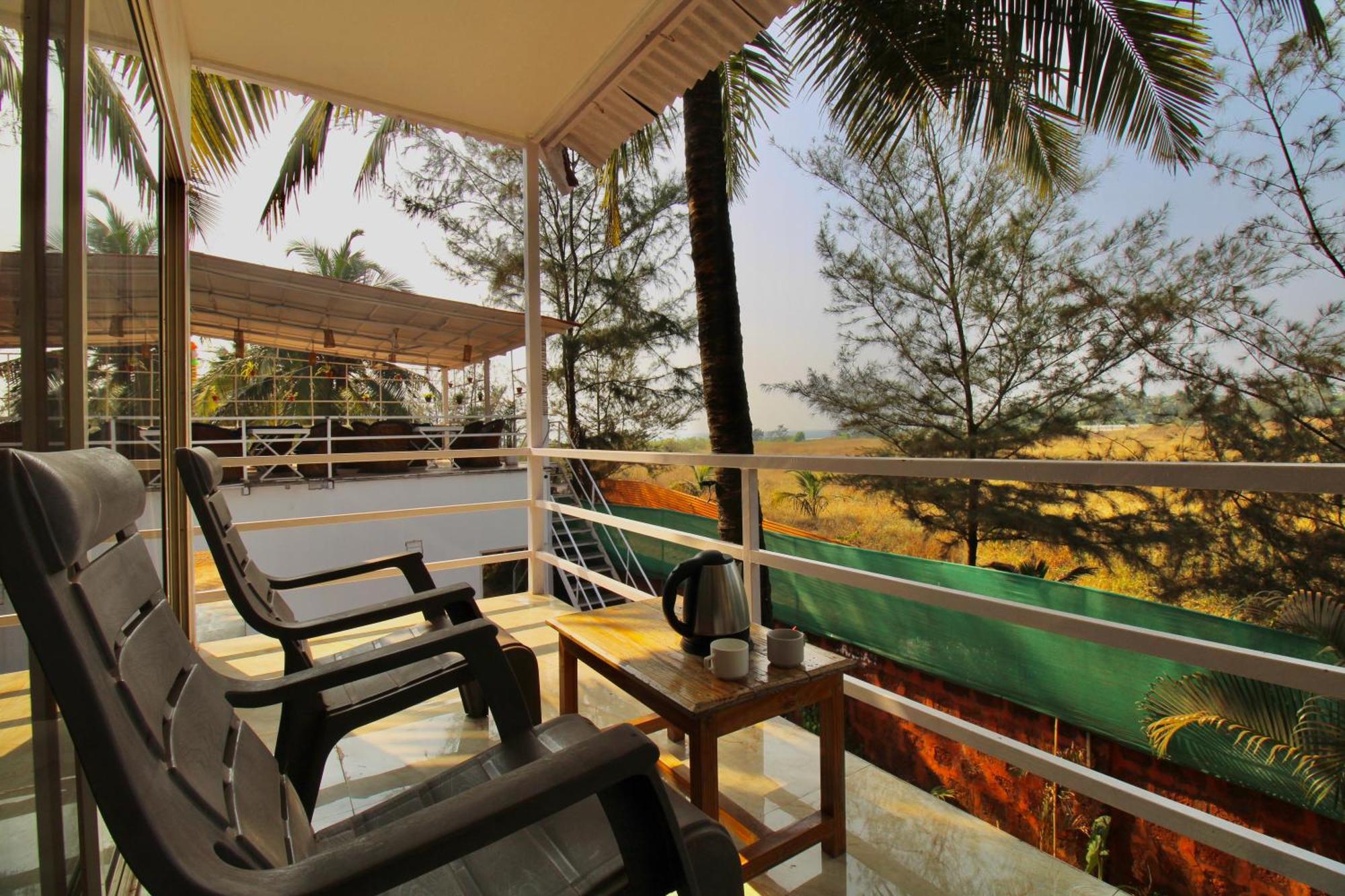 Arabian Sea Beach Resort Morjim Kültér fotó