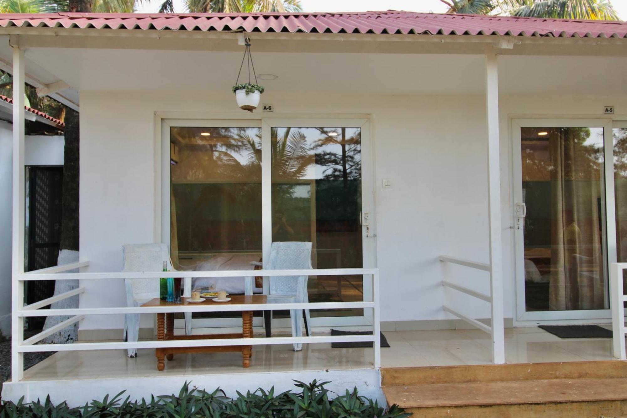 Arabian Sea Beach Resort Morjim Kültér fotó