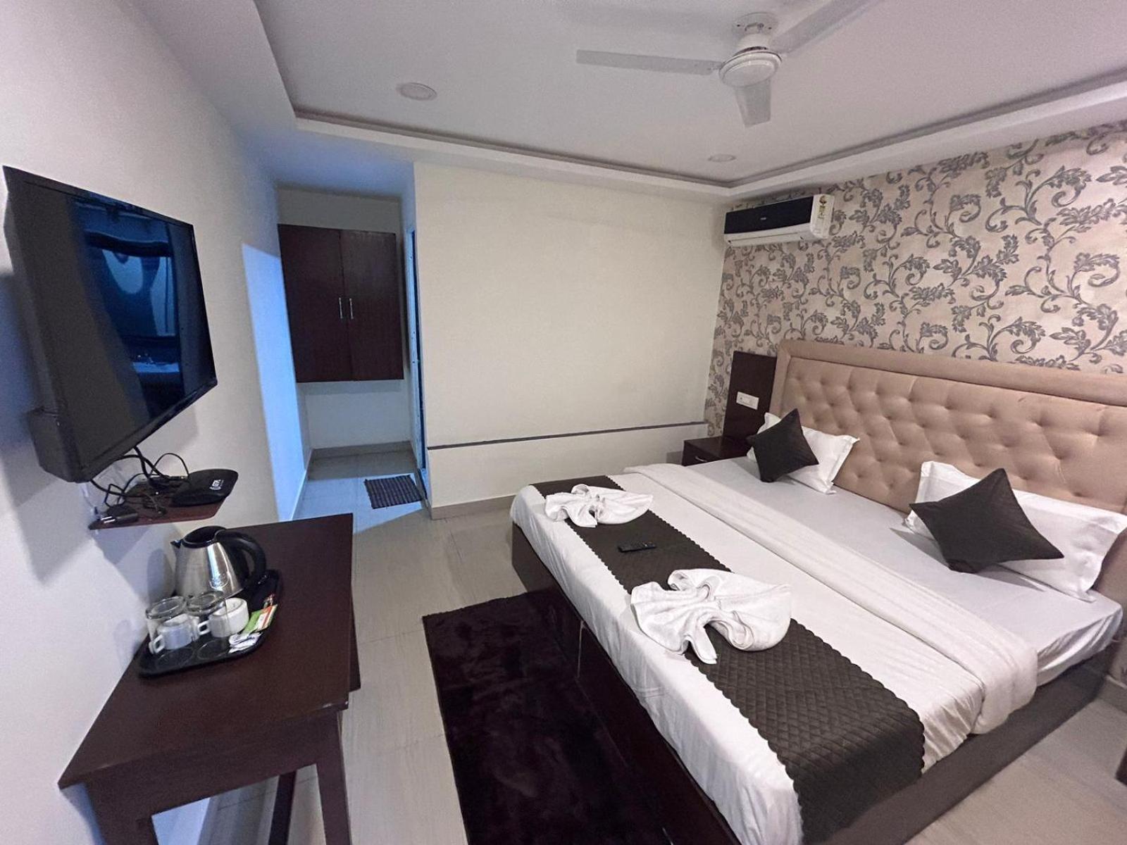 Arabian Sea Beach Resort Morjim Kültér fotó