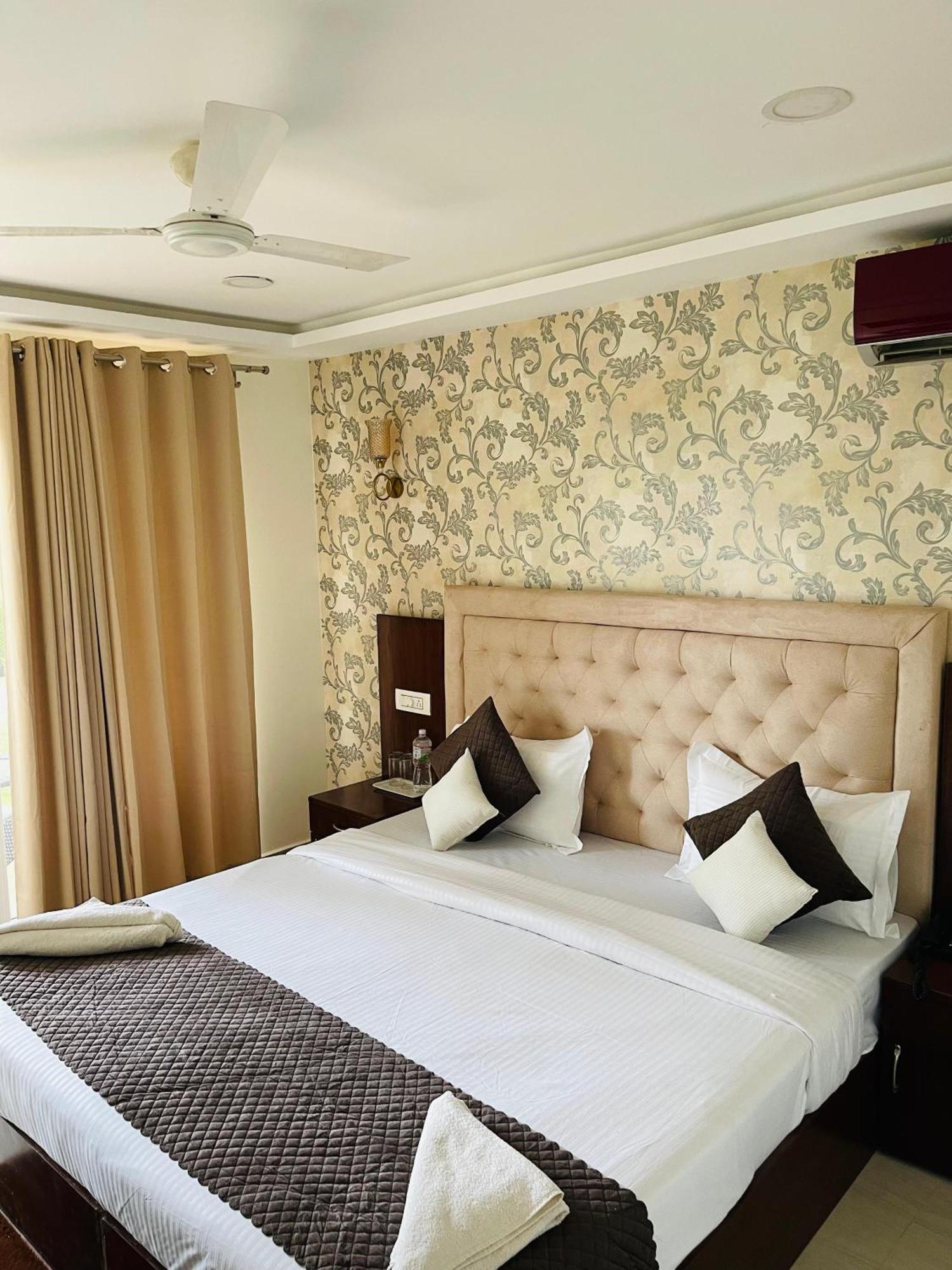 Arabian Sea Beach Resort Morjim Kültér fotó