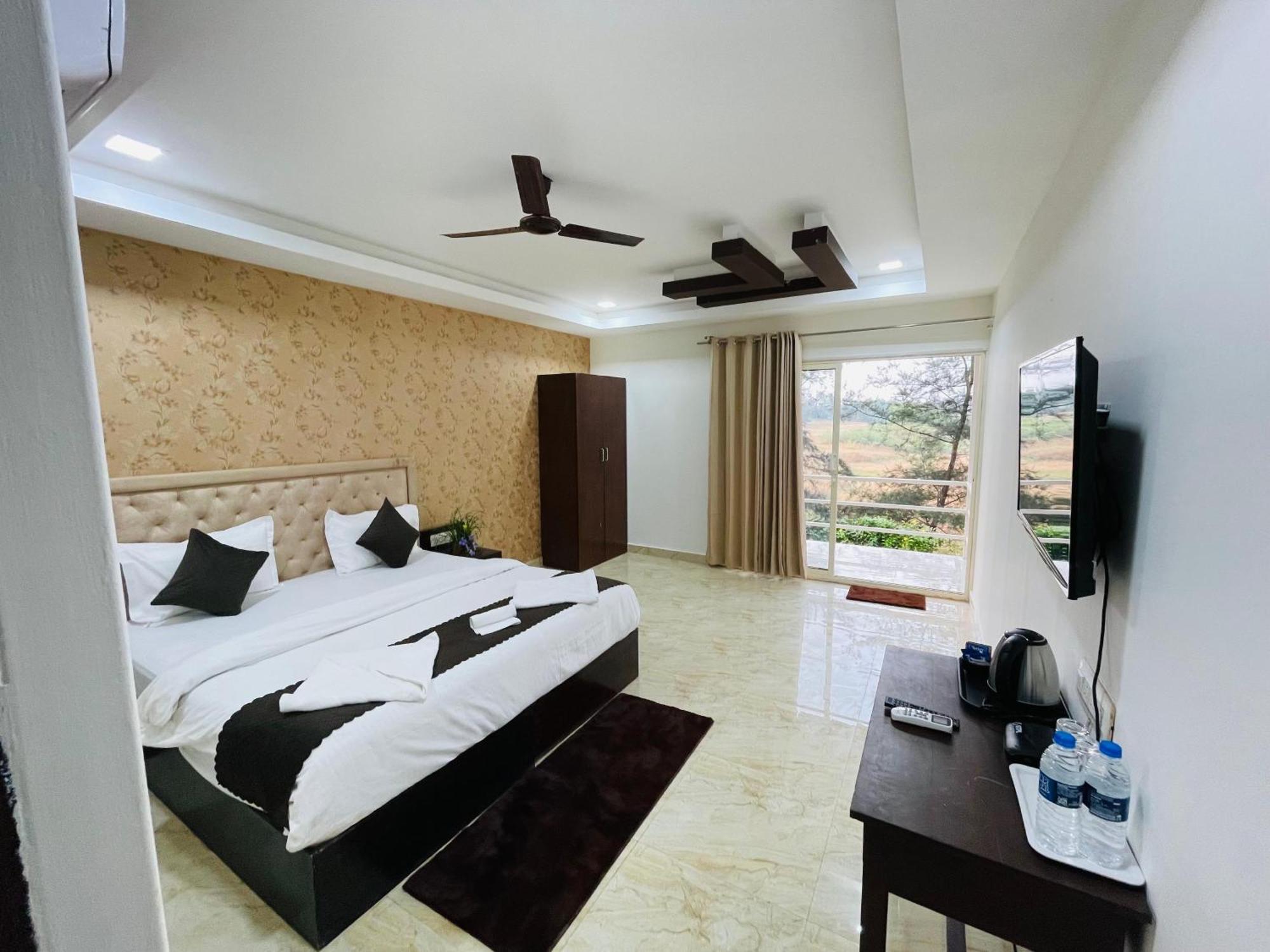Arabian Sea Beach Resort Morjim Kültér fotó